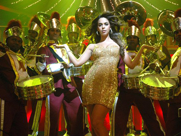 welcome movie still 42