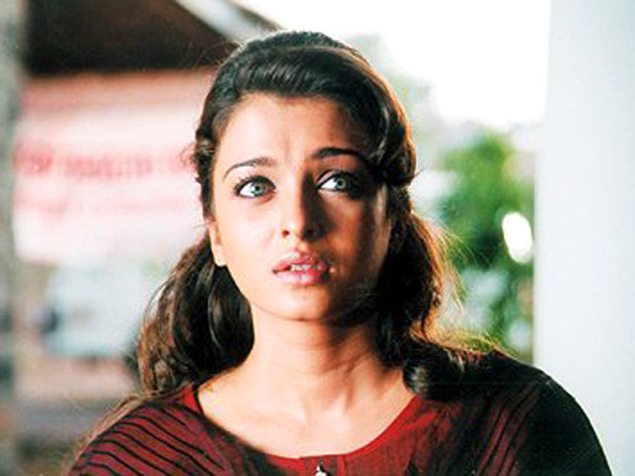 khakee movie still 2