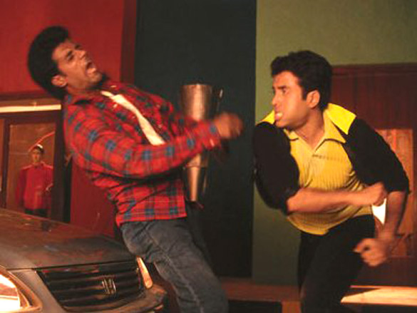 jeena sirf mere liye movie still 30