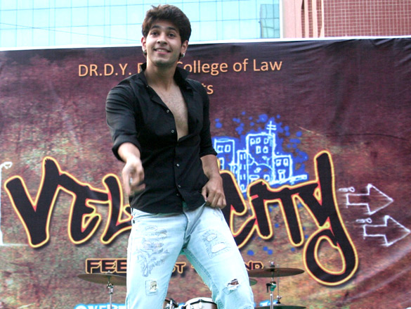 promotion of say yes to love at dr d y patil colleges velawcity fest 2012 11