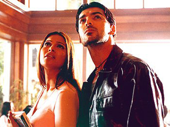 aetbaar movie still 39