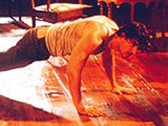 aetbaar movie still 82