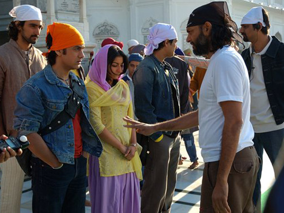 kunal kapooraamir khansoha ali khanrakeysh omprakash mehra