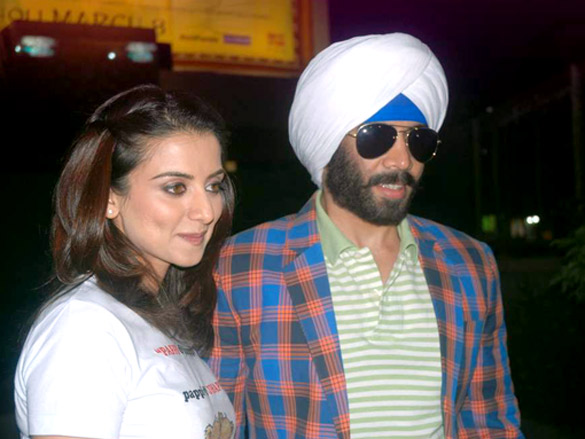 hoarding launch of film chaar din ki chandni 5