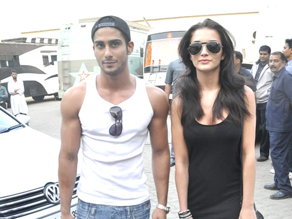 prateik amy snapped at mehboob studio 5