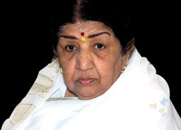 Lata Mangeshkar to honour Madhuri Dixit