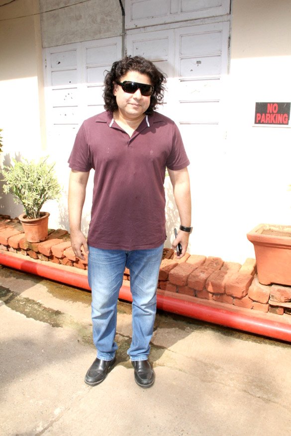 mahurat of vashu bhagnanis ajab gazabb love 13