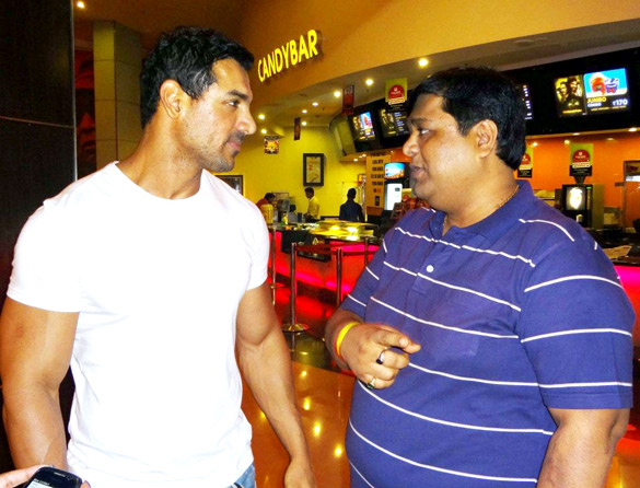 premiere of vicky donor 5
