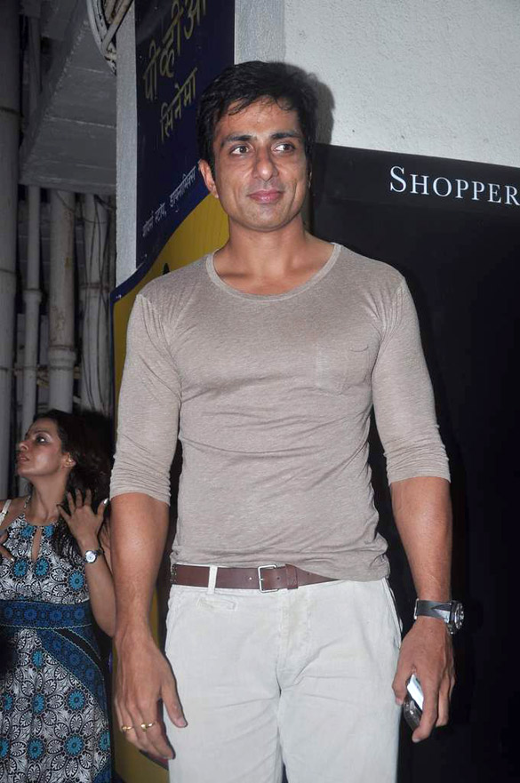 premiere of vicky donor 20