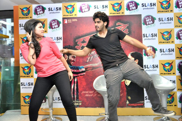 cast of ishaqzaade visit planet m jaipur 3