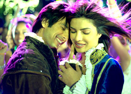 Shahid does a Shammi Kapoor in TMK