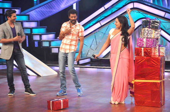sonakshi promotes rowdy rathore on did lil masters 5