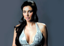 Lisa Ray to marry beau Jason Dehni in October