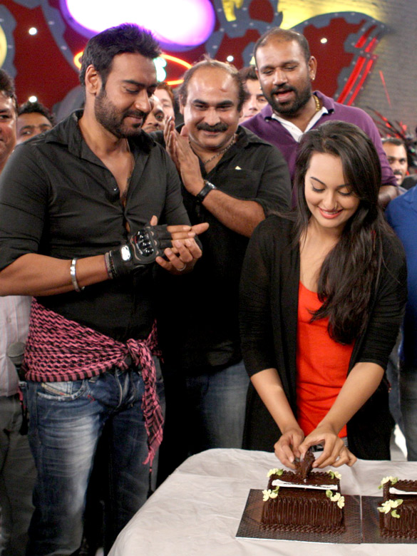 sonakshi sinhas special sos birthday celebrations 4