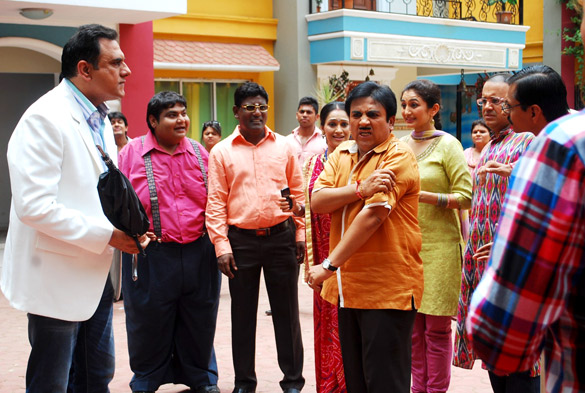 boman irani sharman joshi on the sets of tarak mehta ka ooltah chashmah 5