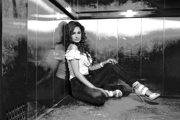 uvika chaudhary