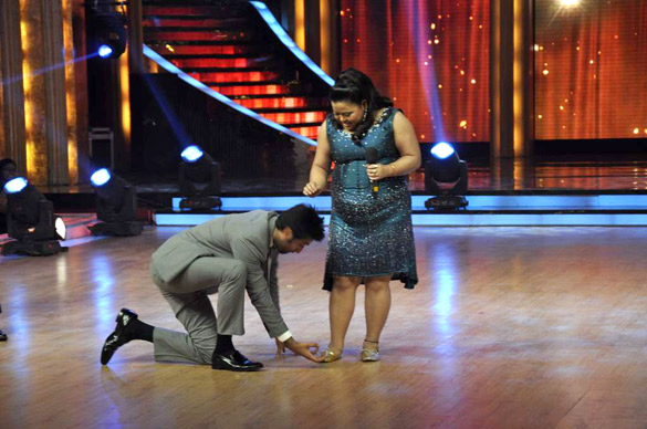 promotions of barfi on the sets of jhalak dikhhla jaa 9