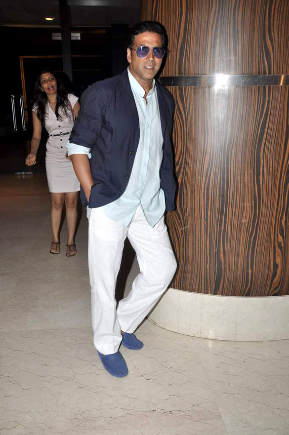akshay launches omg oh my god trade magazines cover 8