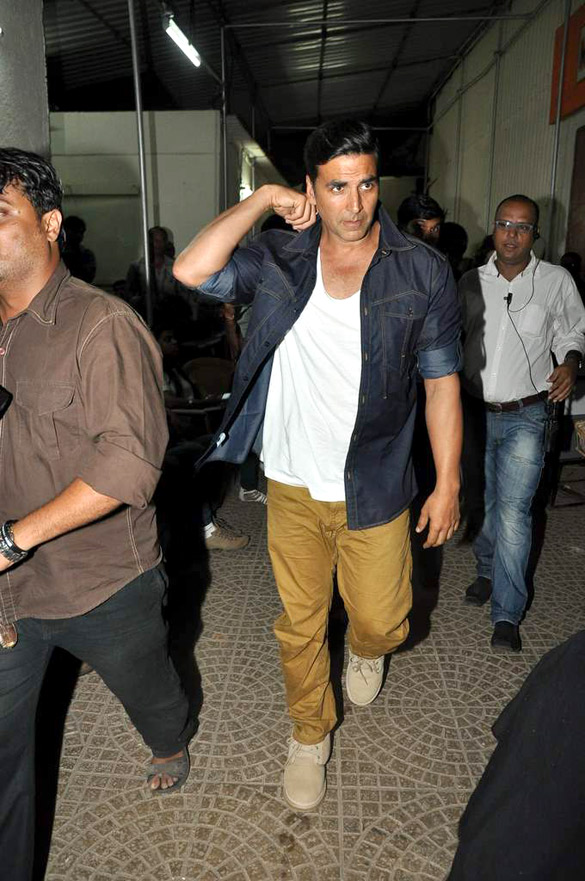 akshay kumar on the sets of comedy circus ke ajoobe 8