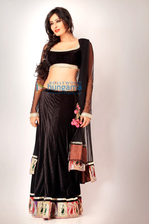 nidhi subbaiah 16