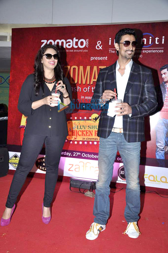promotion of luv shuv tey chicken khurana at infiniti mall 5
