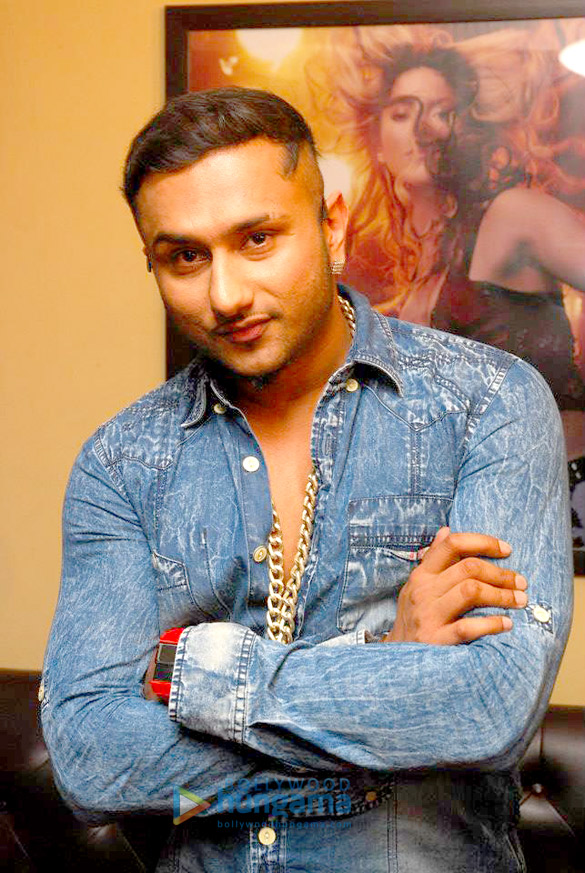 khiladi 786 62