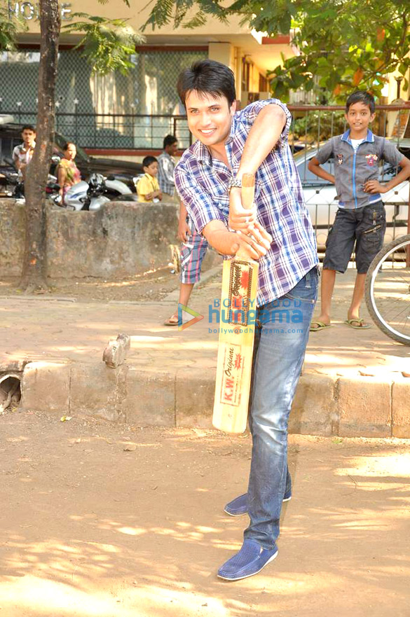 press meet of le gaya saddam 12