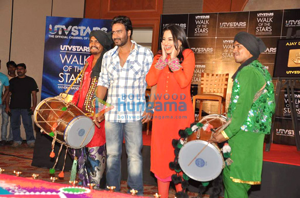 ajay sonakshi at utv stars to promote son of sardaar 4