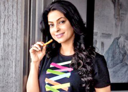 Juhi Chawla replaced by 5 celebs in Kurkure?