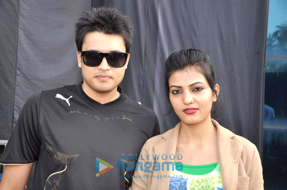 starcast of le gaya saddam at godrej eon tour de india race 15