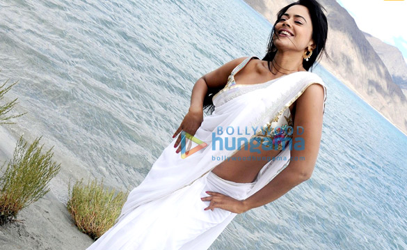 sameera reddy 75
