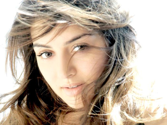 hansika motwani 17