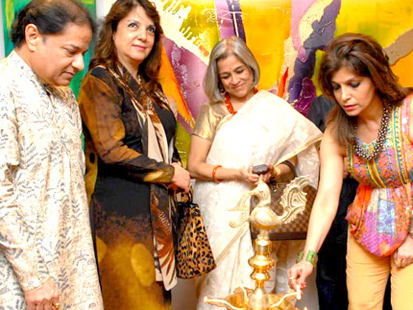 anup jalota and bina aziz at art event 3