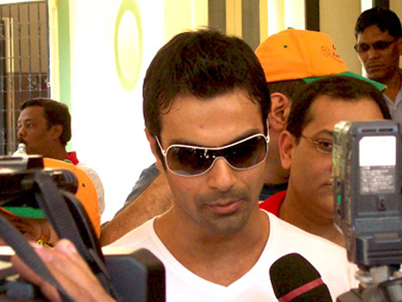 ashmit patel celebrates happy day with the special children at dilkhush special school 5