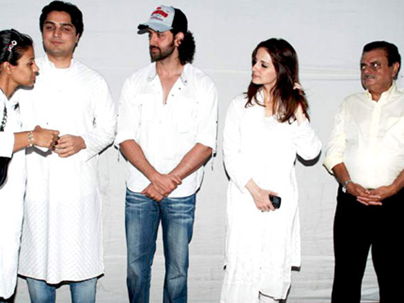 bollywood stars at sujit kumars prayer meeting 7