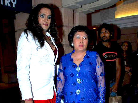 celina and zeenat judge v care indian super queen finale 10