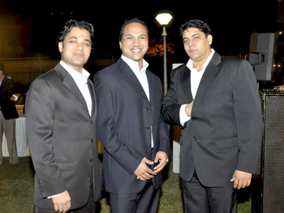 cyrus broacha and kunal vijaykar grace aaa crab race event 6
