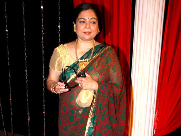 ekta kapoor and many other tv celebs at zee rishtey awards 13