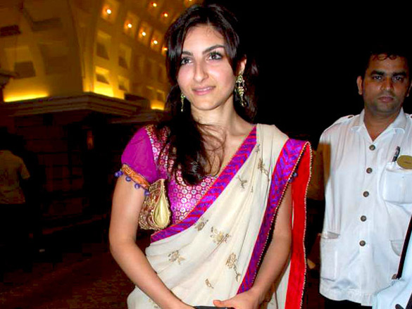 hrithik akshay and saifeena at dr agarwals daughters wedding 22