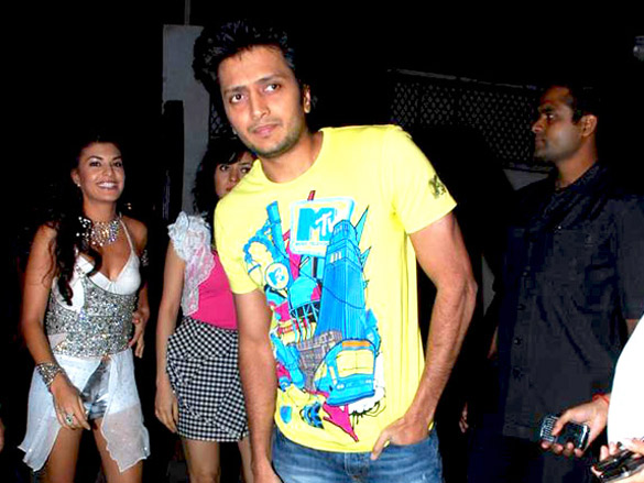 jaane kahan se aayi hais star cast at euphoria college fest 11