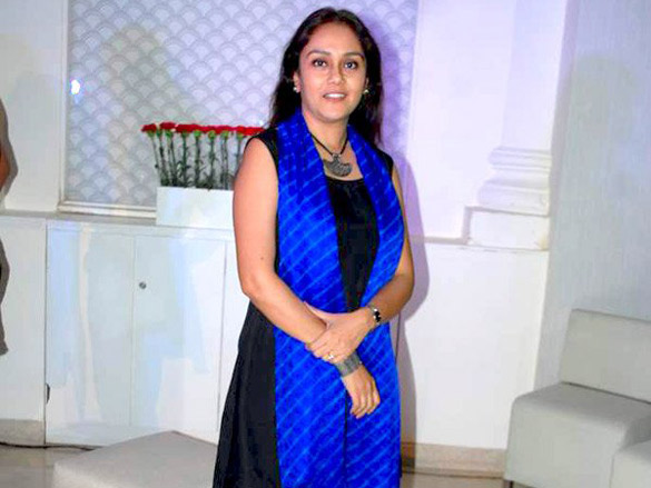 lilette dubey performs a play at zoya store 9