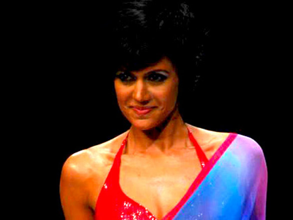 models walk the ramp at satya pauls show at lakme fashion week 2010 4