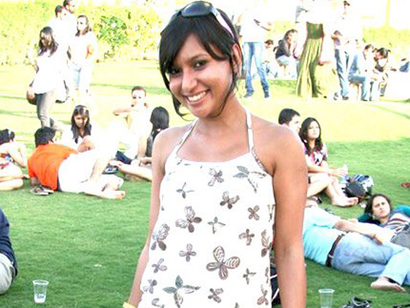 mrinalini and anushka manchanda at sula wine fest 10