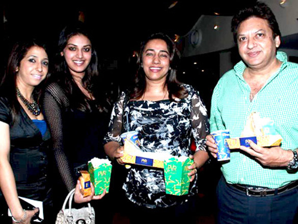 mugdha sonal chauhan and vidya malvade at veer screening 15