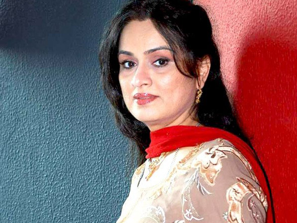 padmini kolhapure returns with film saath rahega always 13