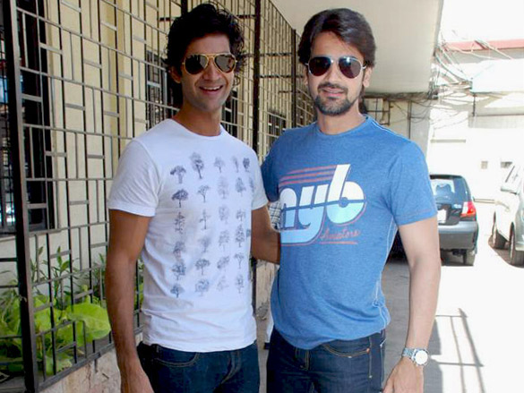 purab kohlis birthday celebration with the star cast of hide seek 24