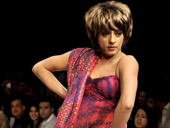 rohit verma walks for krishna mehta at the lakme fashion week 2010 4