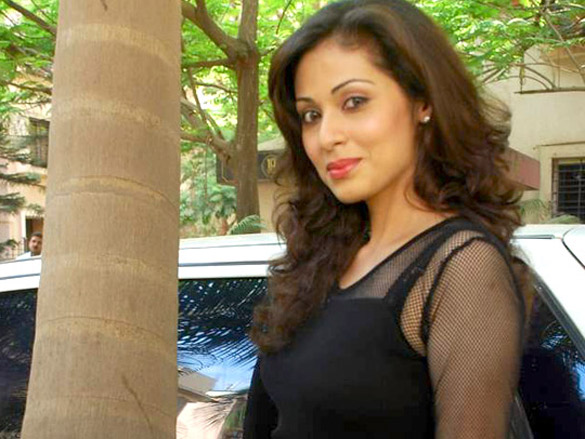 sada photo shoot to promote her new film click 11