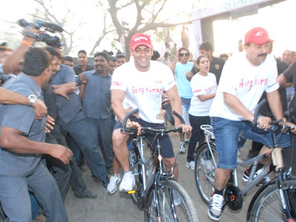 salman and sohail khan at mumbai cyclothon 2
