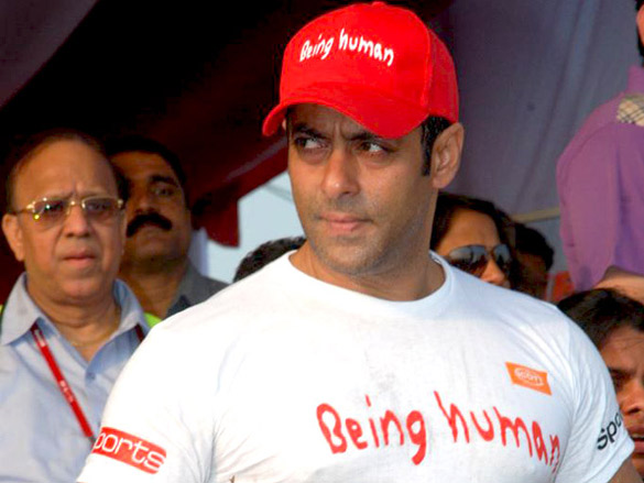 salman and sohail khan at mumbai cyclothon 8